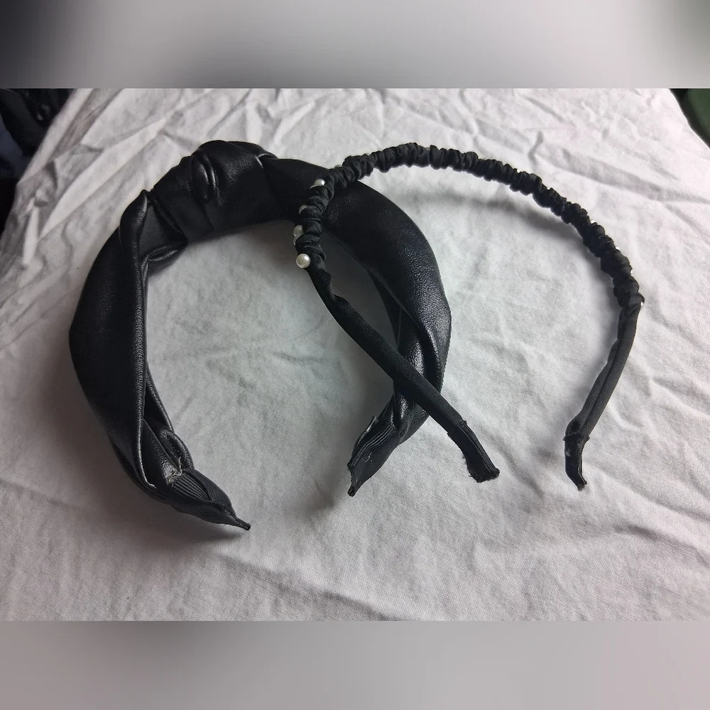 Headband Set with Pearls - Picture 3 of 3